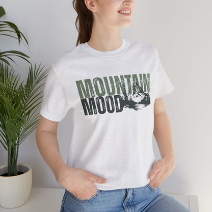 Retro Mountain Mood Tee — Vintage Outdoors Graphic T-Shirt